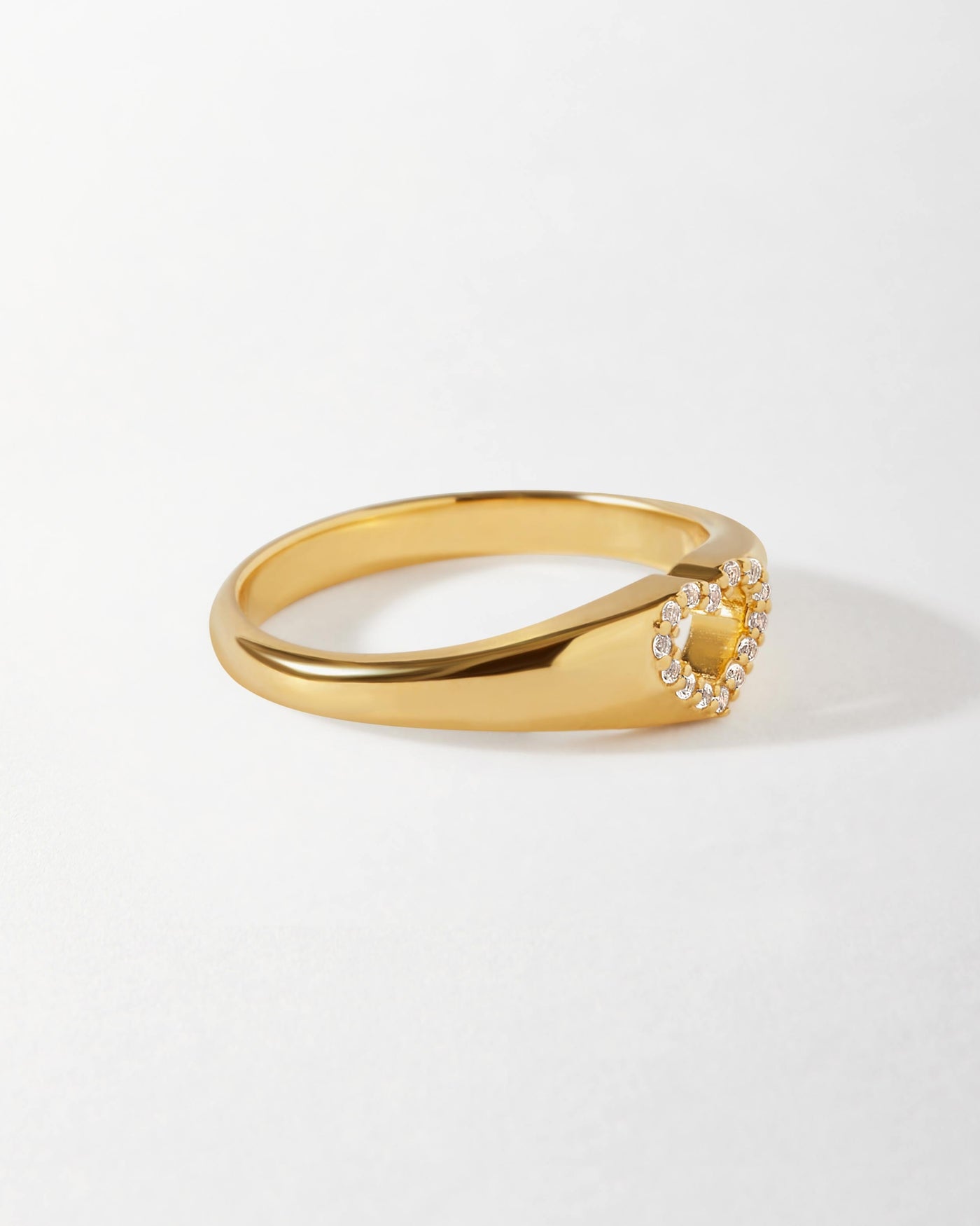 Sophia Heart-Shaped Signet Ring