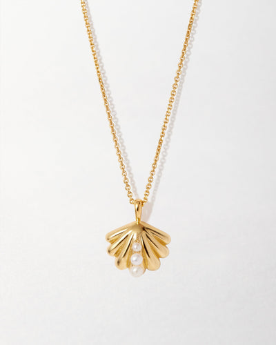 Seaside Shell Pearl Necklace