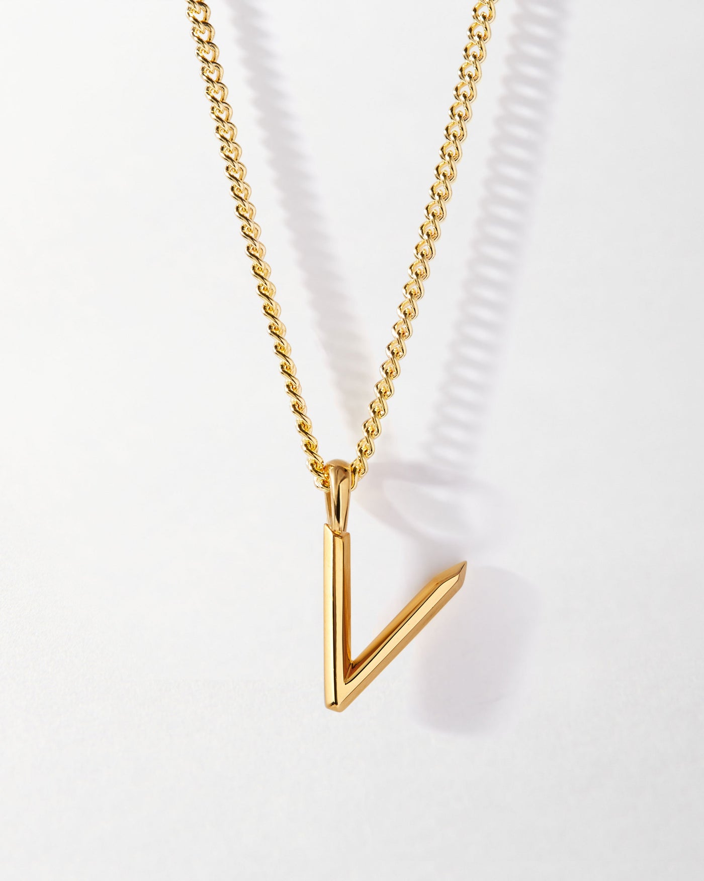 Personalized Curb Chain Necklace with Initial